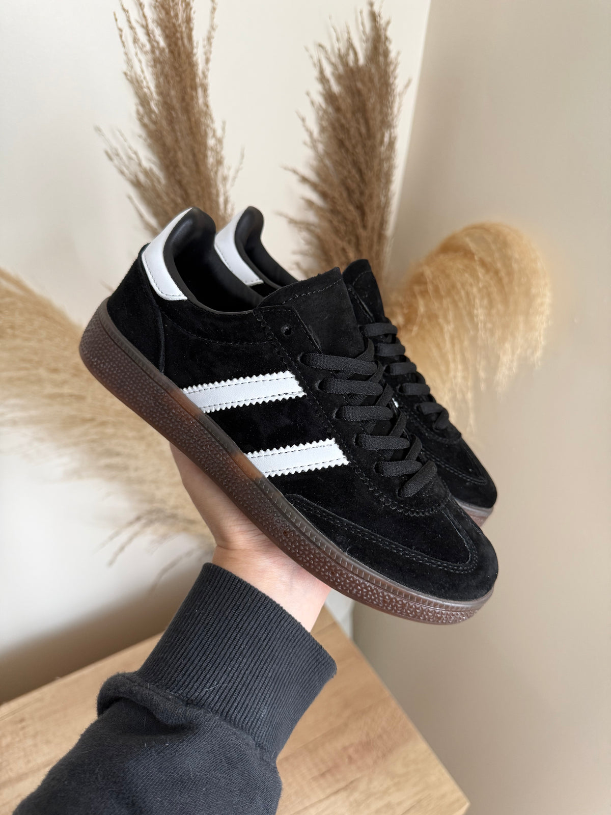ZAPATILLA EST SPEZIAL NEGRO