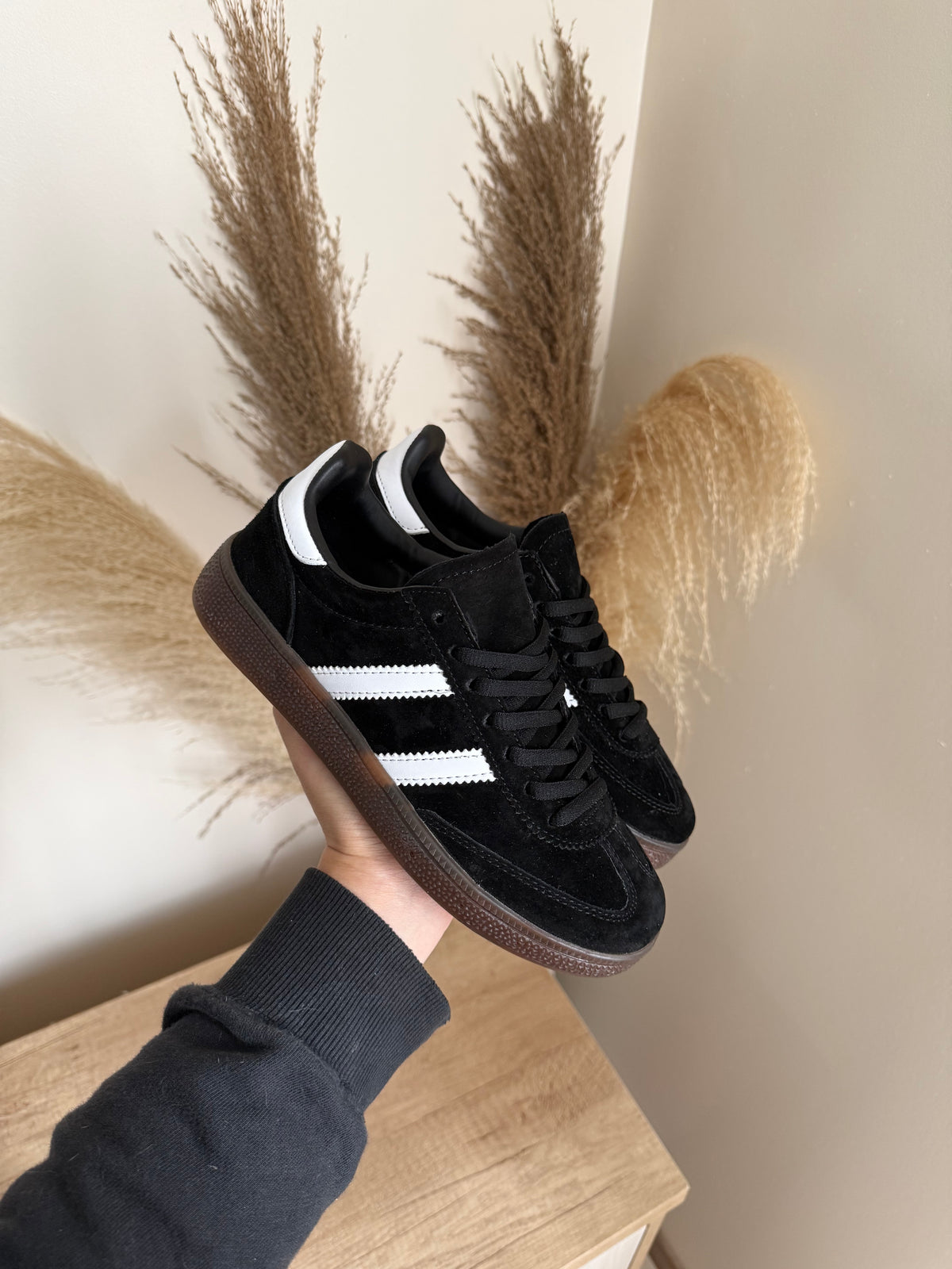 ZAPATILLA EST SPEZIAL NEGRO