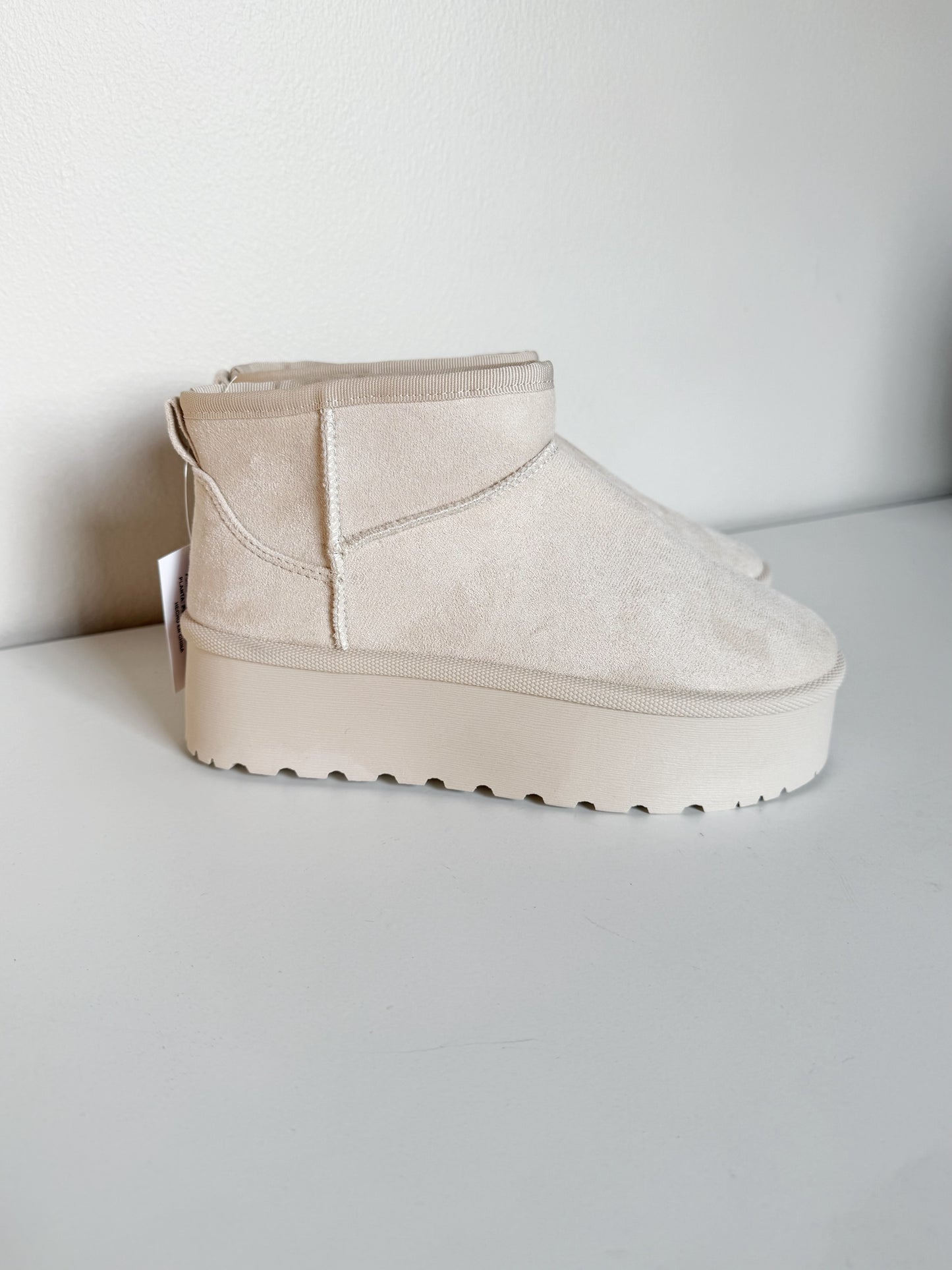 PANTUBOTA TEDDY CREMA
