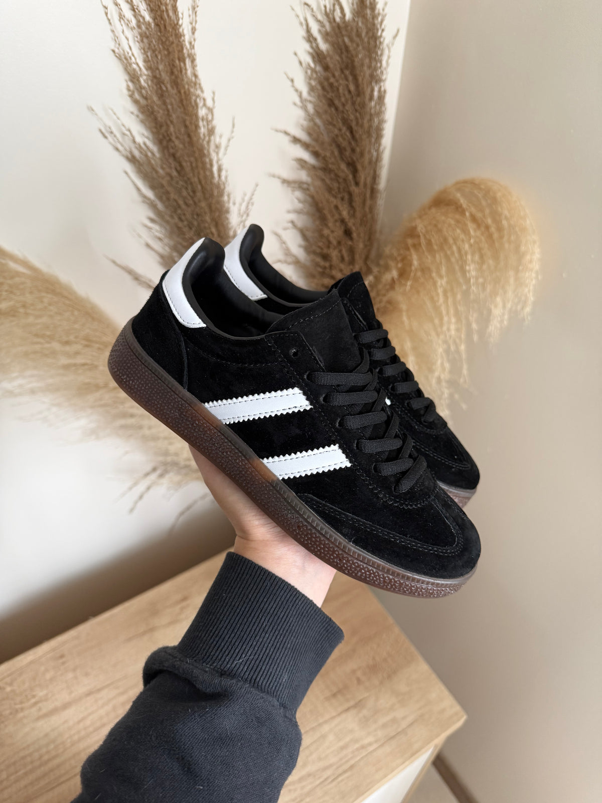 ZAPATILLA EST SPEZIAL NEGRO