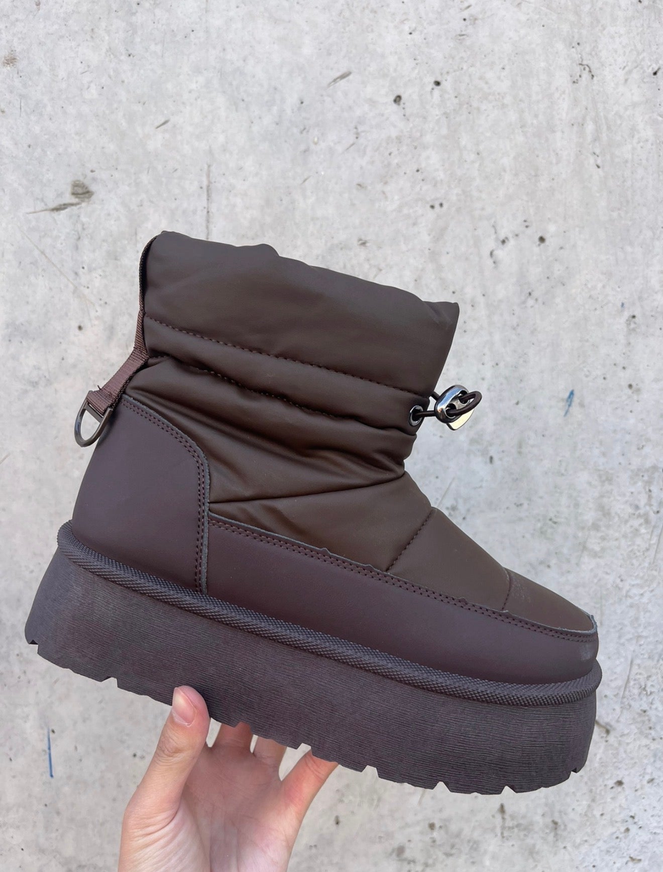 PANTUBOTA IMPERMEABLE CHOCOLATE