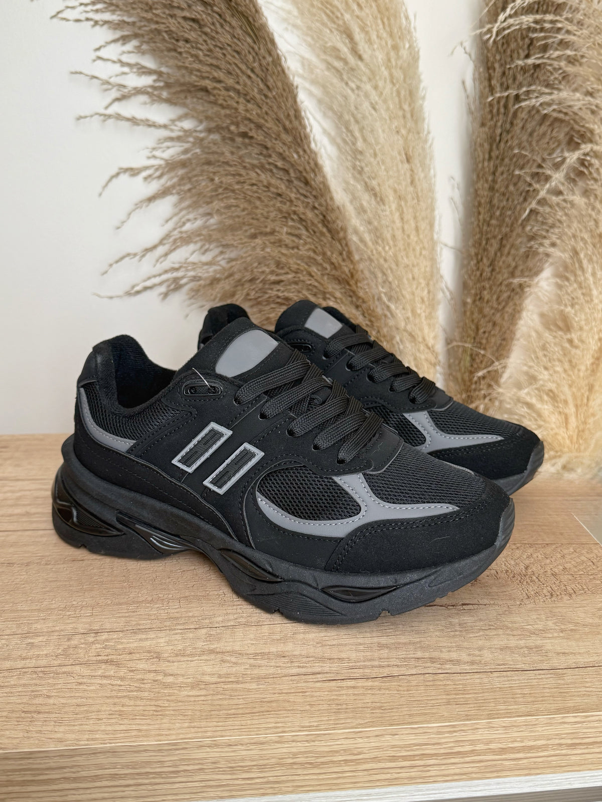 ZAPATILLA 6J10-1 NEGRO