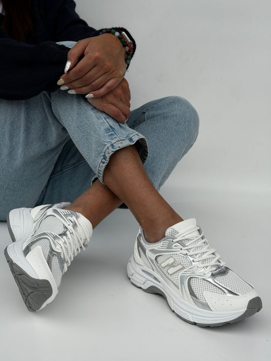 ZAPATILLA DEPORTIVA NB BLANCA