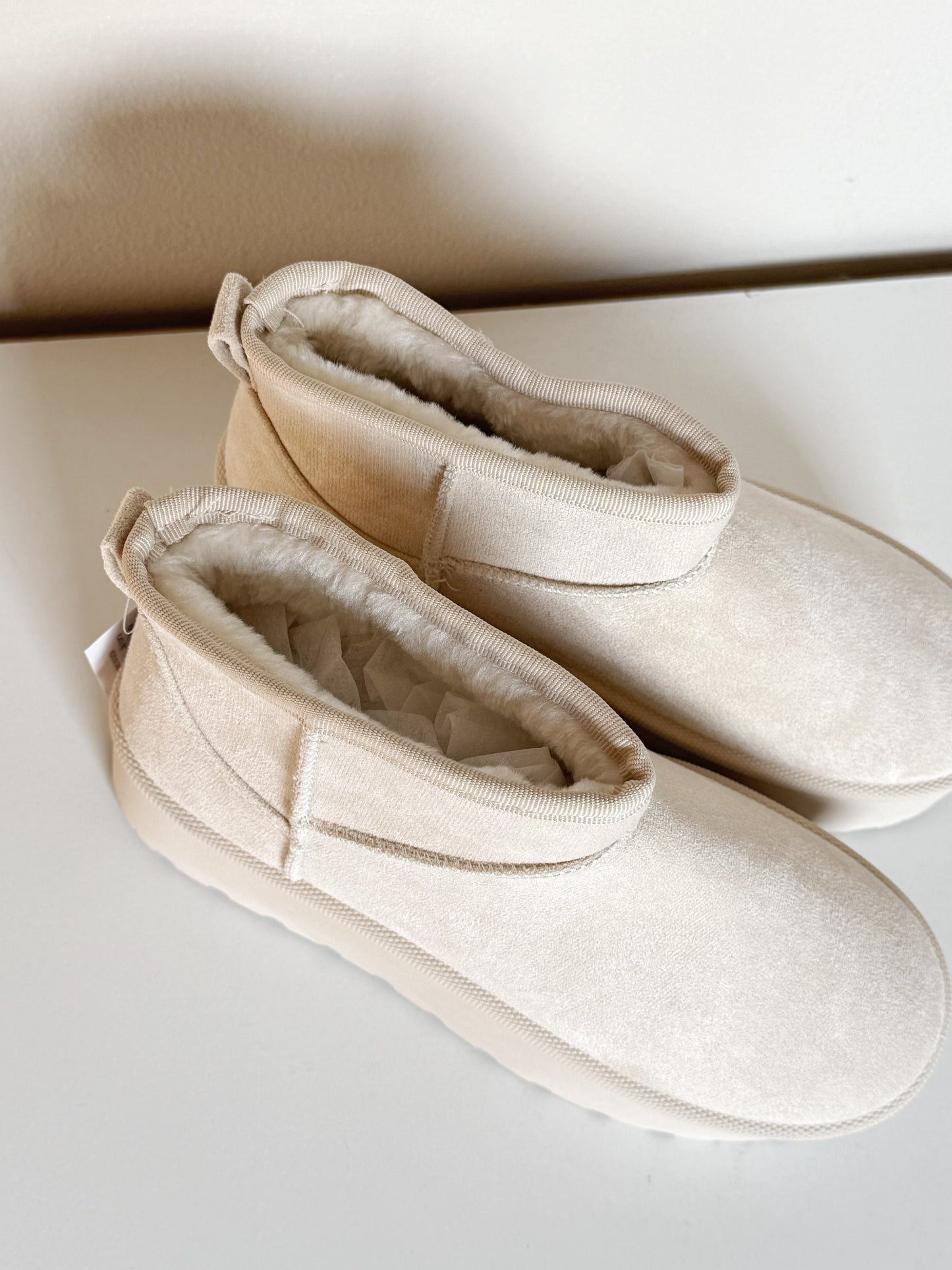 PANTUBOTA TEDDY CREMA