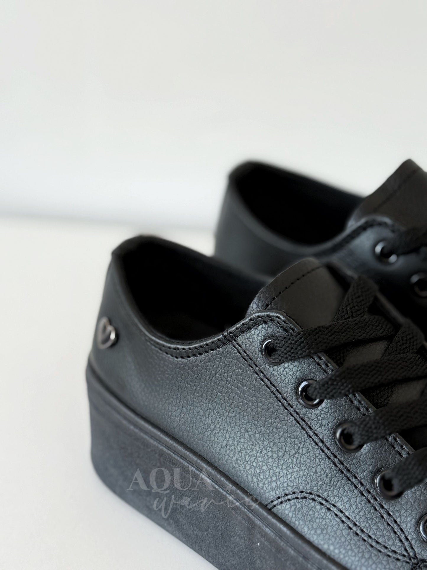 ZAPATILLA DENISSE CUERINA