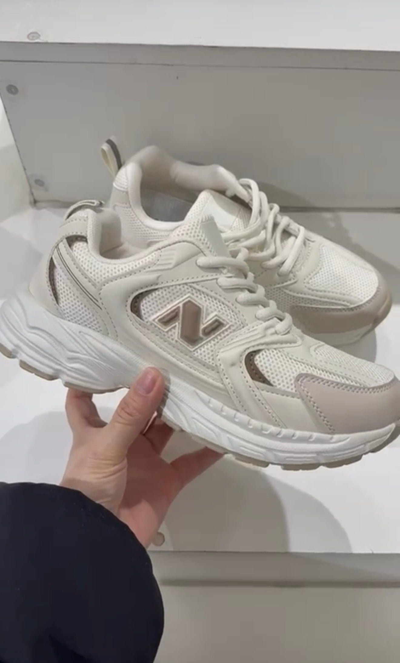 ZAPATILLA EST. NB BEIGE