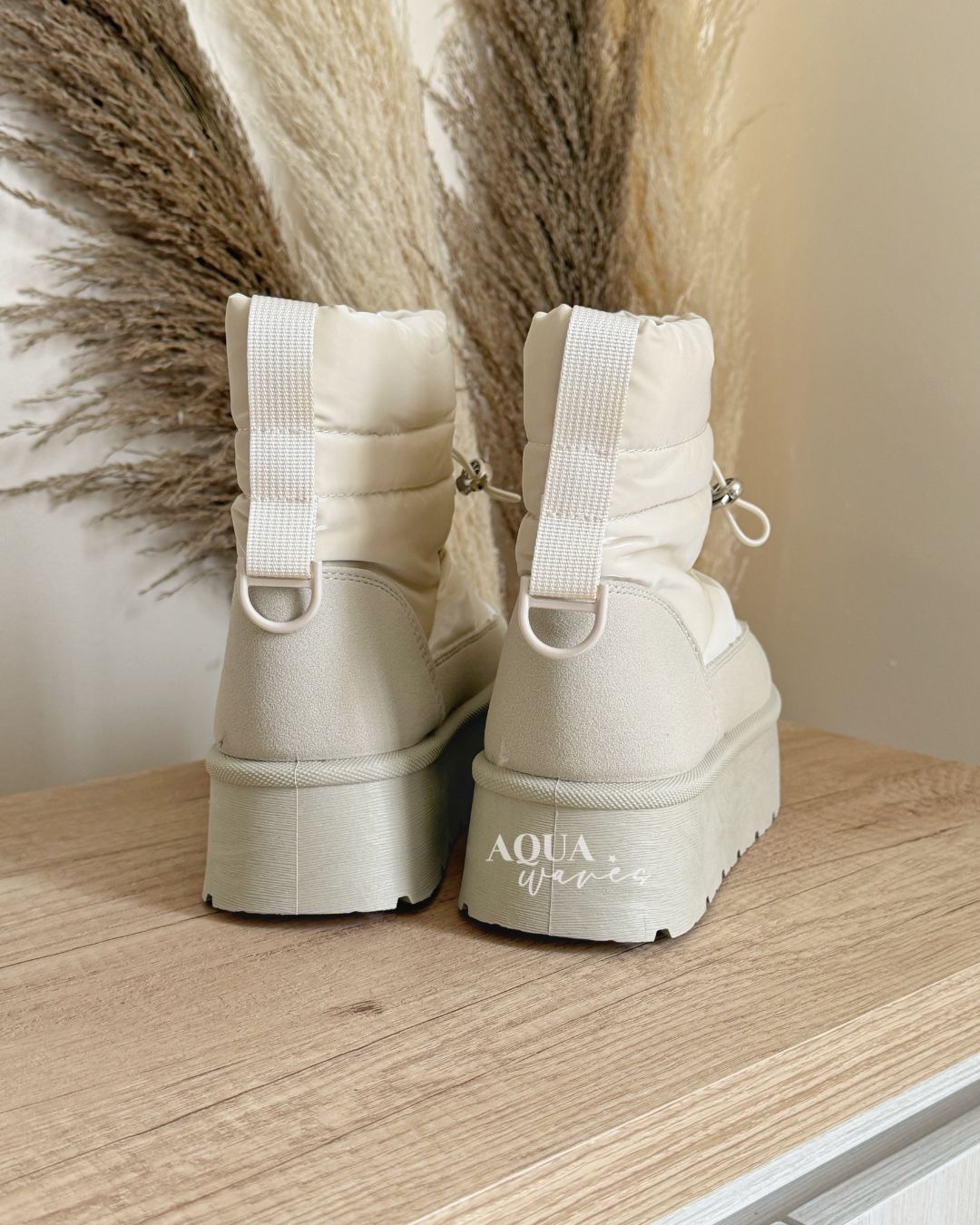 PANTUBOTA IMPERMEABLE CREMA