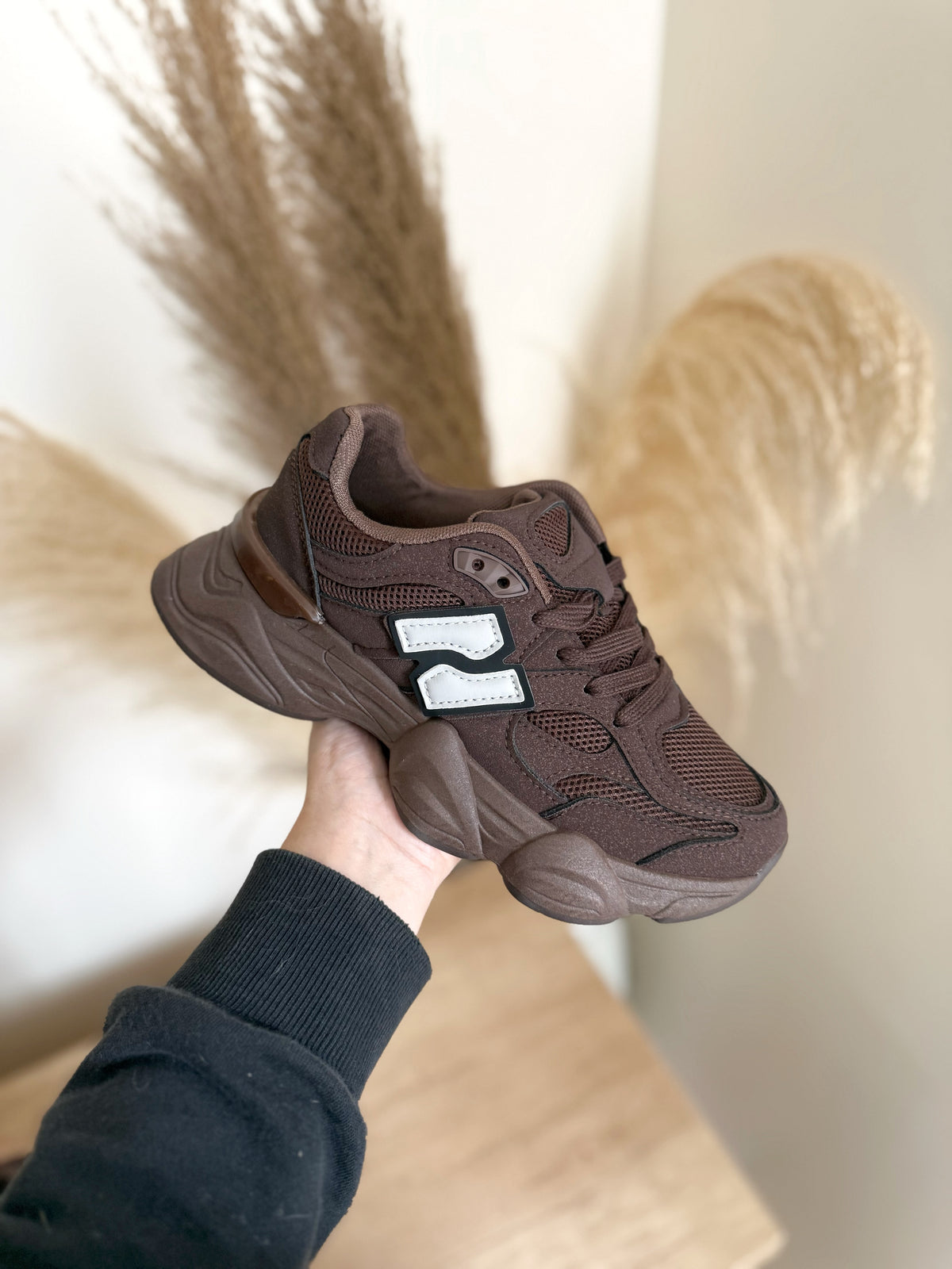 ZAPATILLA EST. NB 9060 CHOCOLATE