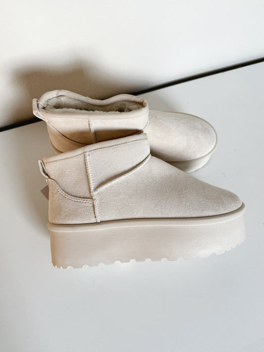 PANTUBOTA TEDDY CREMA