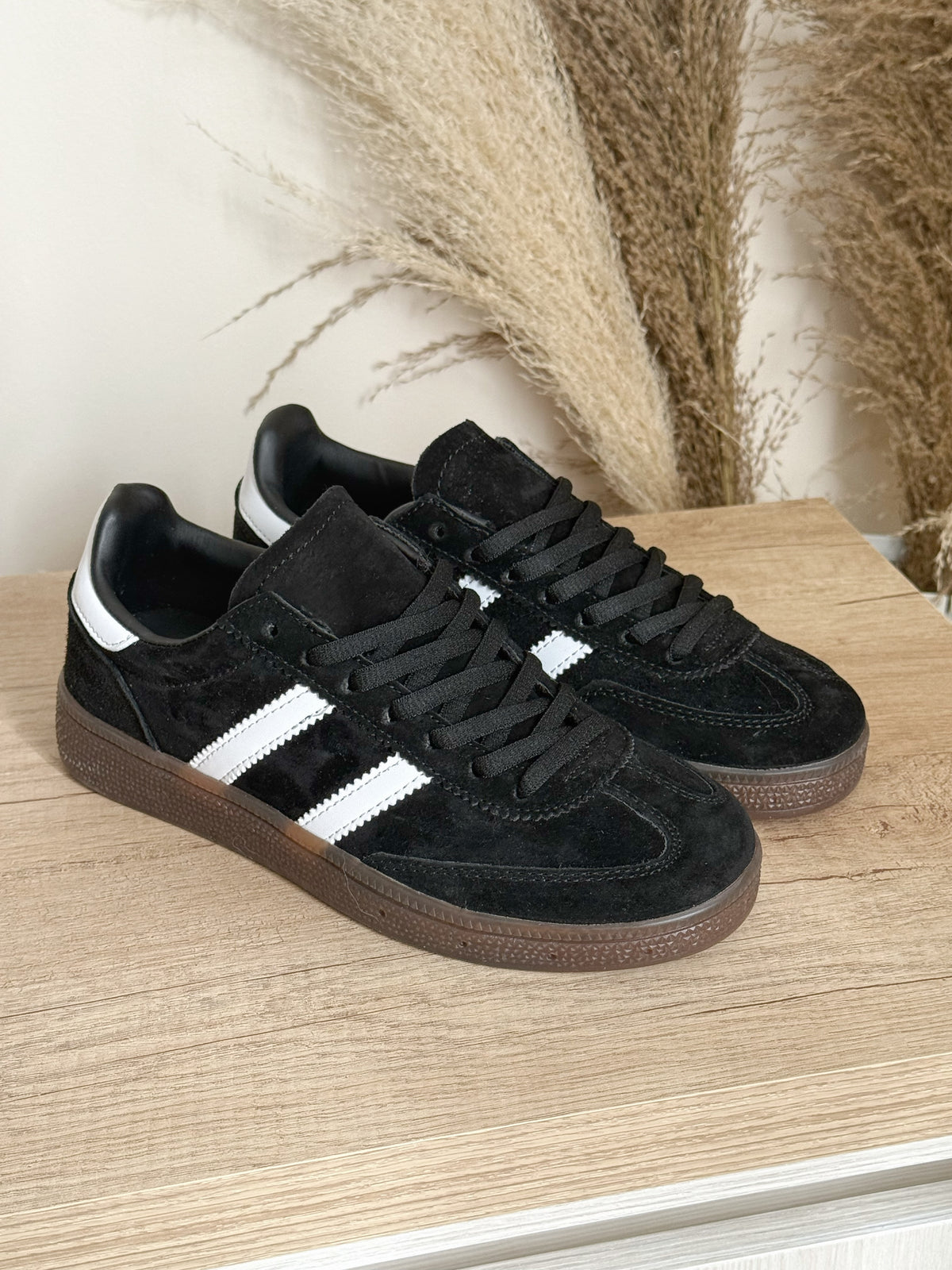 ZAPATILLA EST SPEZIAL NEGRO