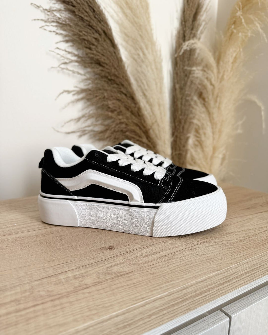ZAPATILLA V62 NEGRO