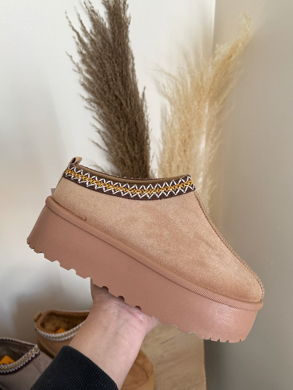 PANTUBOTA TAZZ BEIGE